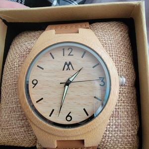 Incredible Men's Watch W/ Engraving